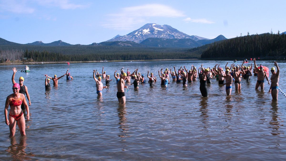 Elk Lake Swimmers Wave